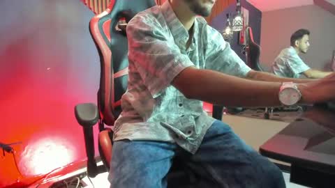 Snapshot of marcusgrayy chatting on June 7, 12:20 pm Marcus online show from June 7, 12:20 pm