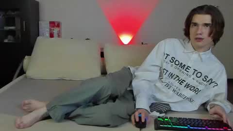 Snapshot of marcusjones1 chatting on December 18, 1:15 am Marcus Jones online show from December 18, 1:15 am