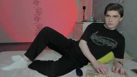 Snapshot of marcusjones1 chatting on February 16, 10:11 am Marcus Jones online show from February 16, 10:11 am