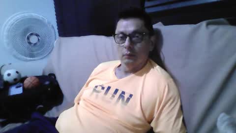 Snapshot of marcuskelvin chatting on October 11, 2:00 am Marcus online show from October 11, 2:00 am