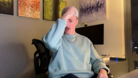 Snapshot of marcusripped1 chatting on December 13, 11:54 pm Marcus online show from December 13, 11:54 pm