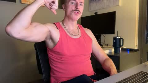 Snapshot of marcusripped1 chatting on December 16, 1:32 am Marcus online show from December 16, 1:32 am