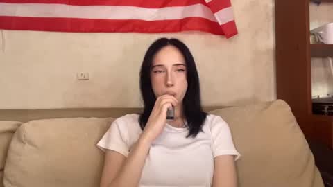 Isabella online show from July 16, 1:06 pm