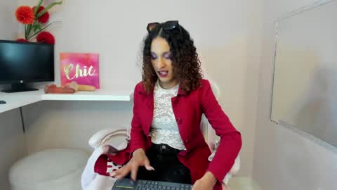 marfilastrom online show from December 11, 4:07 am
