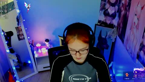 Snapshot of margaret_red chatting on December 14, 7:51 am Margaret online show from December 14, 7:51 am
