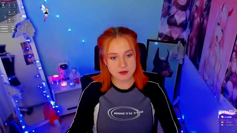 Snapshot of margaret_red chatting on December 21, 2:09 am Margaret online show from December 21, 2:09 am