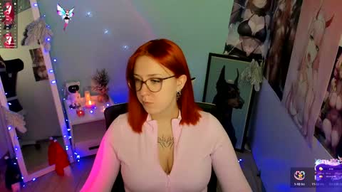 Snapshot of margaret_red chatting on December 26, 3:31 pm Margaret online show from December 26, 3:31 pm