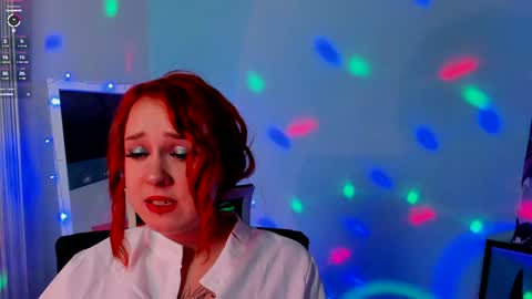 Snapshot of margaret_red chatting on December 30, 2:53 am Margaret online show from December 30, 2:53 am
