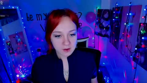 Snapshot of margaret_red chatting on February 15, 3:20 am Margaret online show from February 15, 3:20 am