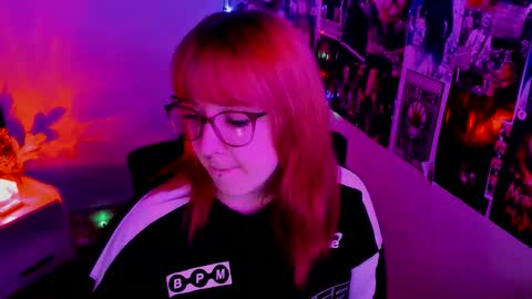 Snapshot of margaret_red chatting on September 20, 5:47 pm Margaret online show from September 20, 5:47 pm