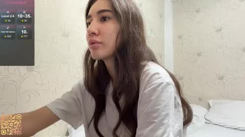 Snapshot of margaretawieczorek chatting on June 7, 5:22 am Emily online show from June 7, 5:22 am