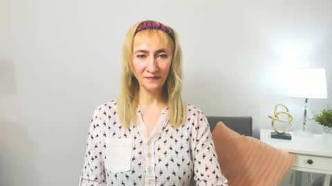 margaretmature online show from February 21, 4:26 pm
