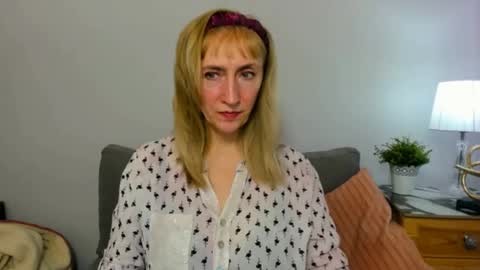 margaretmature online show from February 25, 4:21 pm