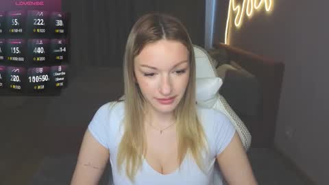 Snapshot of margaretsweet1 chatting on March 21, 7:02 am Margaret online show from March 21, 7:02 am