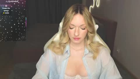 Snapshot of margaretsweet1 chatting on June 19, 10:46 pm Margaret online show from June 19, 10:46 pm