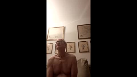 Snapshot of marginalie chatting on March 31, 4:02 am marginalie online show from March 31, 4:02 am