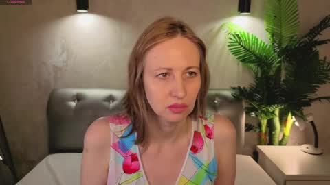 margo_robbbie online show from March 26, 1:01 am