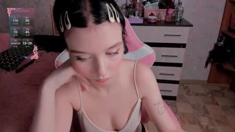 Snapshot of margopink chatting on October 13, 5:13 pm Margot online show from October 13, 5:13 pm