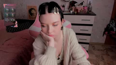 Snapshot of margopink chatting on December 13, 9:20 pm Margot online show from December 13, 9:20 pm