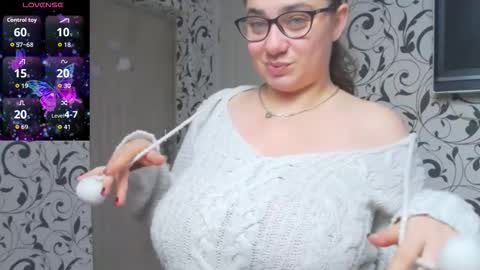 Snapshot of margosweet777 chatting on November 10, 9:41 am margosweet777 online show from November 10, 9:41 am