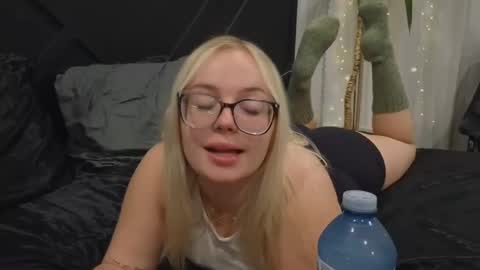 Snapshot of margot_robbie7 chatting on January 25, 3:19 am margot_robbie7 online show from January 25, 3:19 am