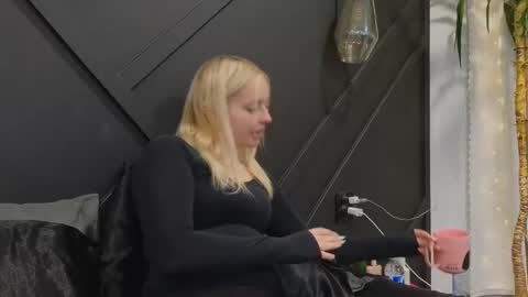 Snapshot of margot_robbie7 chatting on January 29, 1:27 am margot_robbie7 online show from January 29, 1:27 am