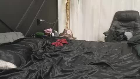 Snapshot of margot_robbie7 chatting on February 17, 4:20 am margot_robbie7 online show from February 17, 4:20 am