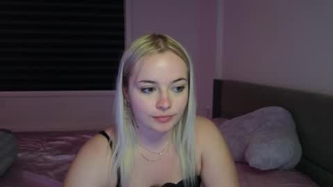 Snapshot of margot_robbie7 chatting on September 22, 12:12 am margot_robbie7 online show from September 22, 12:12 am