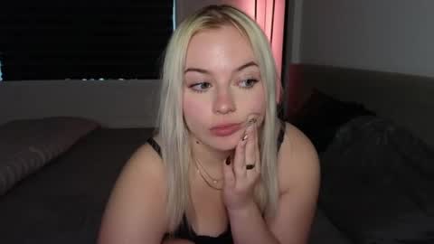 Snapshot of margot_robbie7 chatting on October 26, 10:04 pm margot_robbie7 online show from October 26, 10:04 pm