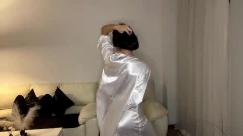 Snapshot of margotdeville chatting on September 21, 8:54 pm Margot online show from September 21, 8:54 pm