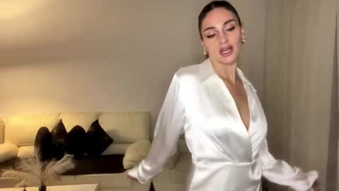 Snapshot of margotdeville chatting on October 11, 8:51 pm Margot online show from October 11, 8:51 pm