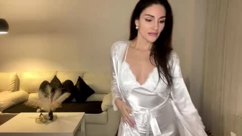 Snapshot of margotdeville chatting on November 16, 10:15 pm Margot online show from November 16, 10:15 pm