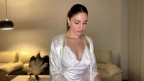 Snapshot of margotdeville chatting on December 1, 9:53 pm Margot online show from December 1, 9:53 pm