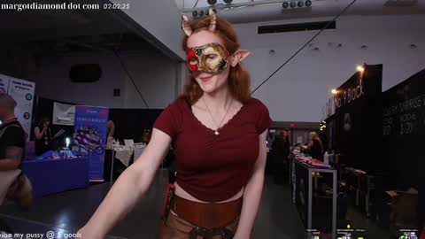 Snapshot of margotdiamond chatting on February 2, 11:42 pm online show from February 2, 11:42 pm