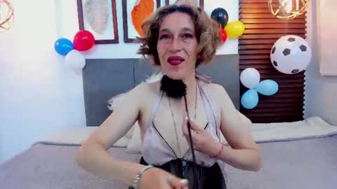 Snapshot of margott_mature chatting on July 3, 12:00 pm Margott online show from July 3, 12:00 pm