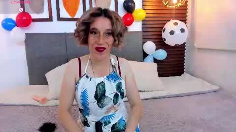 Snapshot of margott_mature chatting on July 6, 12:13 pm Margott online show from July 6, 12:13 pm