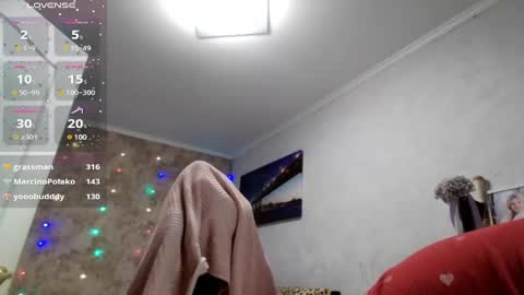 Snapshot of mari_77777 chatting on February 5, 5:30 am Mari online show from February 5, 5:30 am
