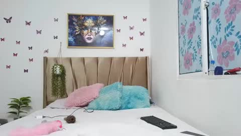 mari_curls online show from September 20, 3:29 am