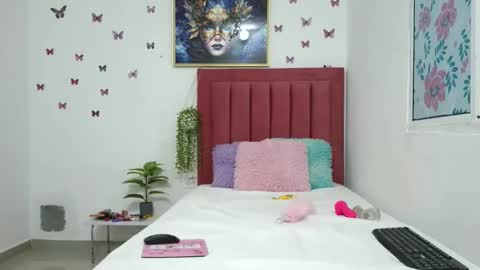 mari_curls online show from October 17, 10:07 am