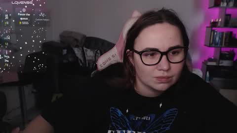 mari moore online show from October 31, 9:10 am