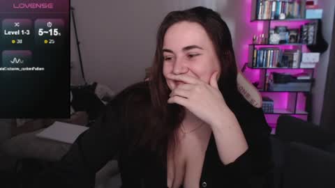 Snapshot of mari_moore7 chatting on April 6, 6:47 am mari moore online show from April 6, 6:47 am