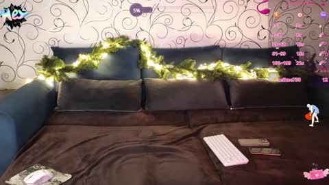 MARI online show from December 24, 2:44 pm