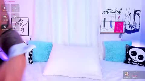 Mari Sweett  online show from October 25, 6:13 pm