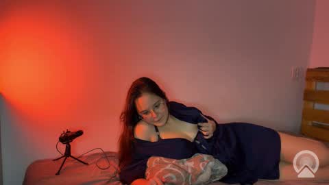 Snapshot of maria_fuego chatting on January 8, 8:33 pm Maria Fuego online show from January 8, 8:33 pm