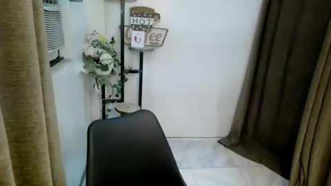 Snapshot of maria_laboxxx chatting on September 14, 12:43 am Marga online show from September 14, 12:43 am