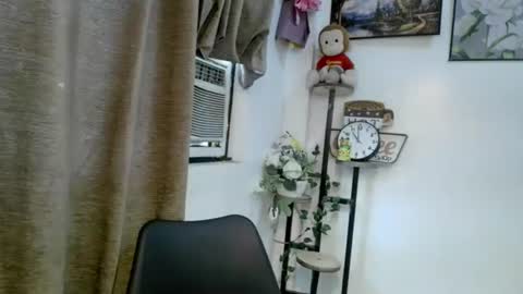 Snapshot of maria_laboxxx chatting on September 23, 12:46 am Marga online show from September 23, 12:46 am