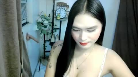 Snapshot of maria_laboxxx chatting on October 3, 1:57 am Marga online show from October 3, 1:57 am