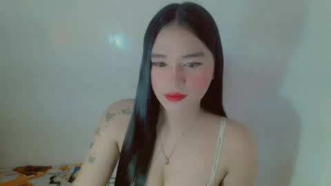 Snapshot of maria_laboxxx chatting on October 9, 12:47 pm Marga online show from October 9, 12:47 pm
