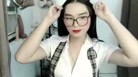 Snapshot of maria_laboxxx chatting on October 14, 12:44 am Marga online show from October 14, 12:44 am