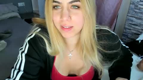 Itslablonde online show from January 17, 1:36 am